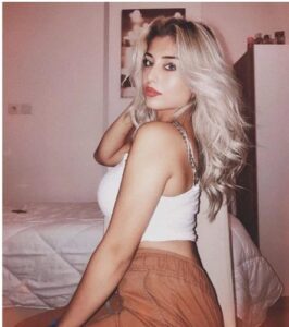 Kendi Evinde Görüşen Sınırsız Escort